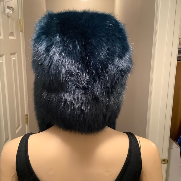 Fabulous Furs Women's Blue Faux Fur Trapper Hat - Picture 5 of 13